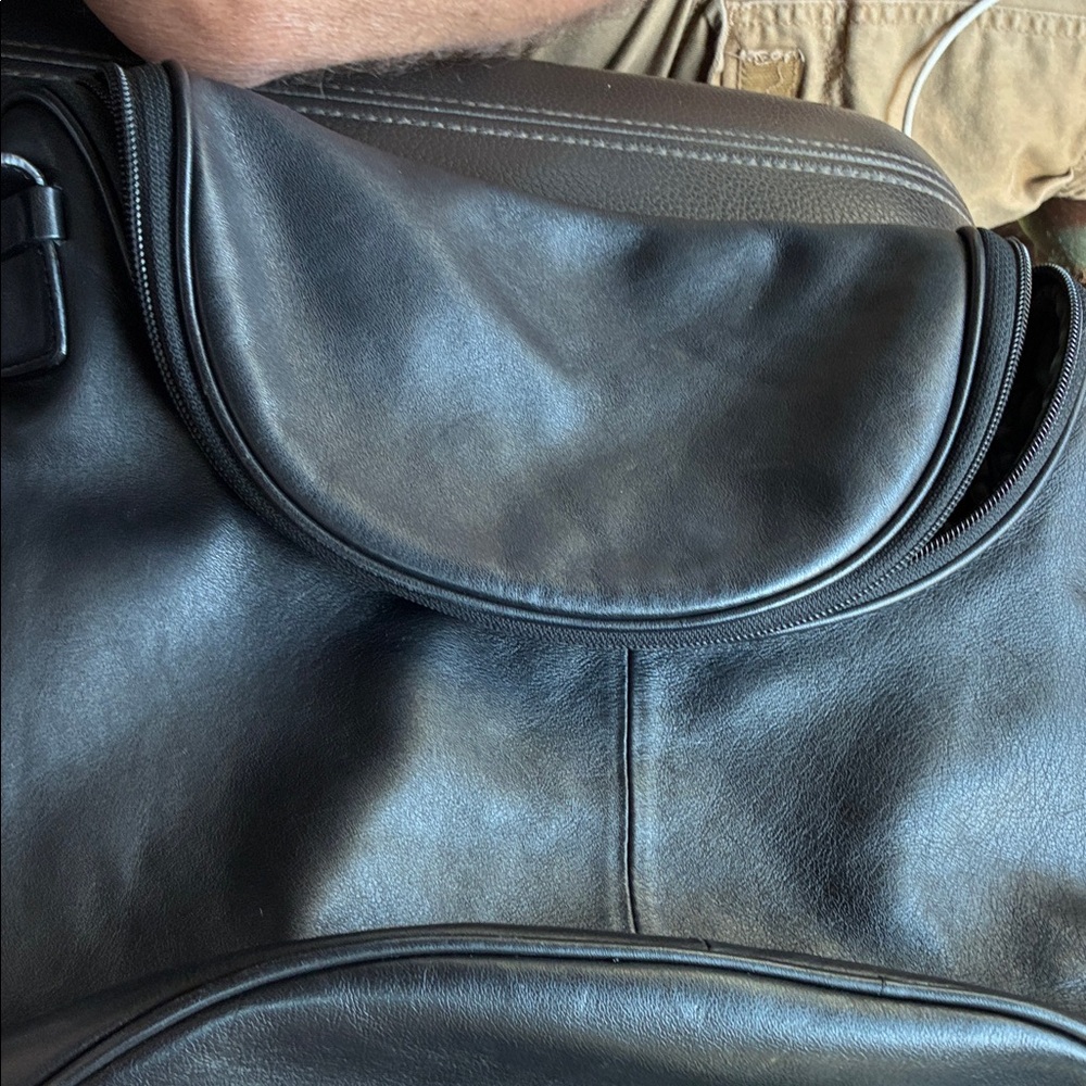 Maxx New York Black Leather Messenger Bag‎